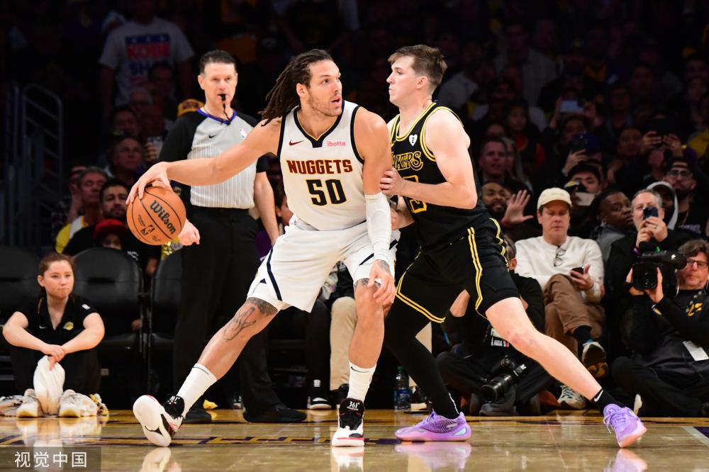 詹姆斯的表 詹姆斯的表