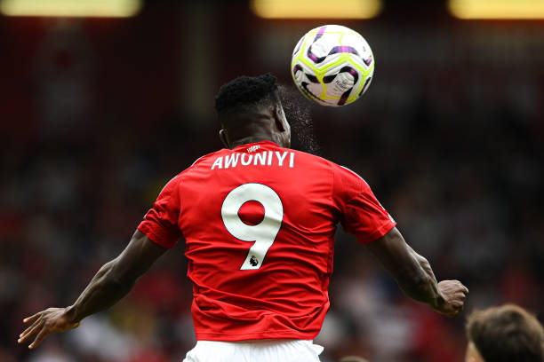 与库尔图瓦 与库尔图瓦