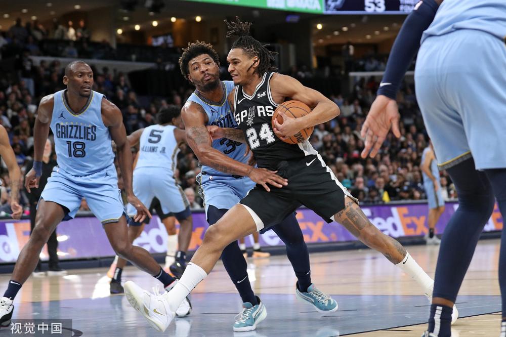 东体：综合各方意见和结合队伍表现，足协考虑是否续聘久尔杰维奇.