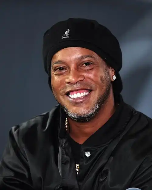 借助科技的 借助科技的